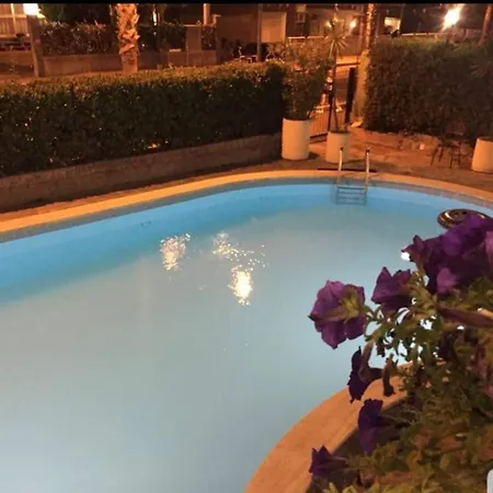 Nicole Hotel 3*