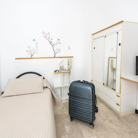 Nicole Hotel 3*