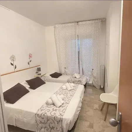 Nicole 3* Pietra Ligure
